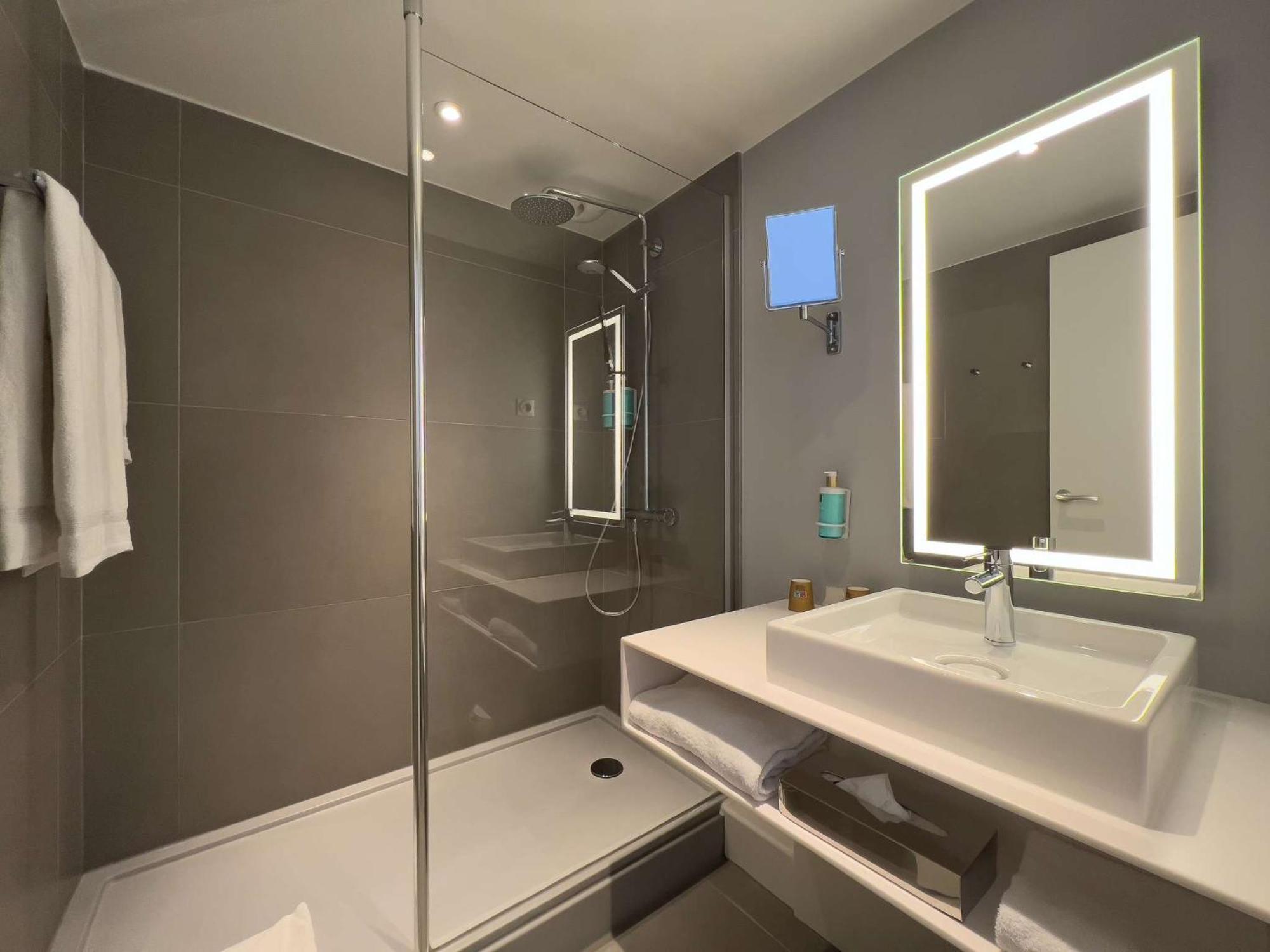 Novotel Centre Gare Montparnasse Hotel