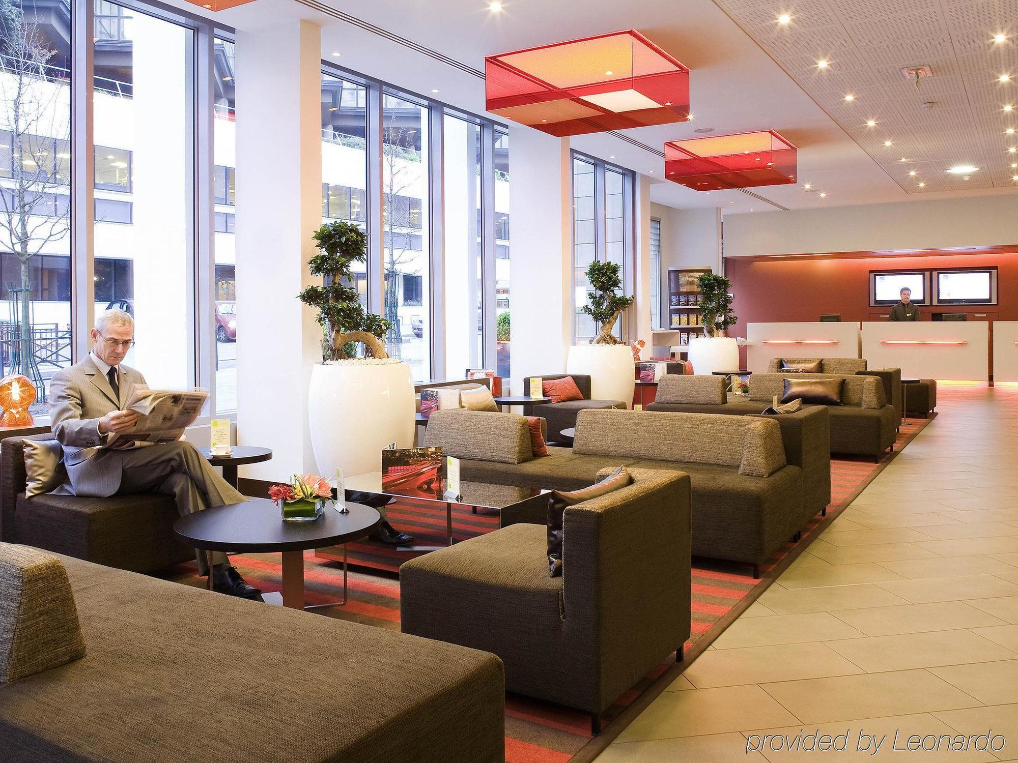 Novotel Centre Gare Montparnasse 4*